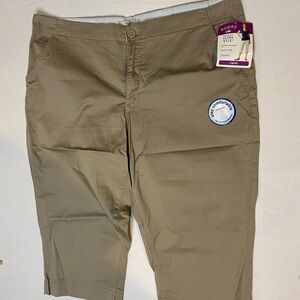 Riders by Lee Women's Casual Khaki Shorts